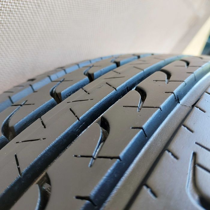 JAK NOWE Opony Letnie GOOD YEAR EFFICIENT GRIP 215/65/16 7mm bieżnika