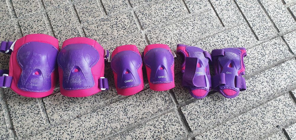 Patins em linha criança Oxelo Play 3 com proteções e capacete