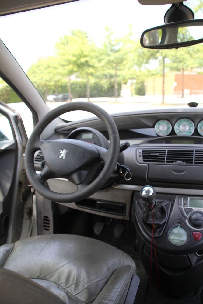 Peugeot 807 2.0 HDi 7 Lugares