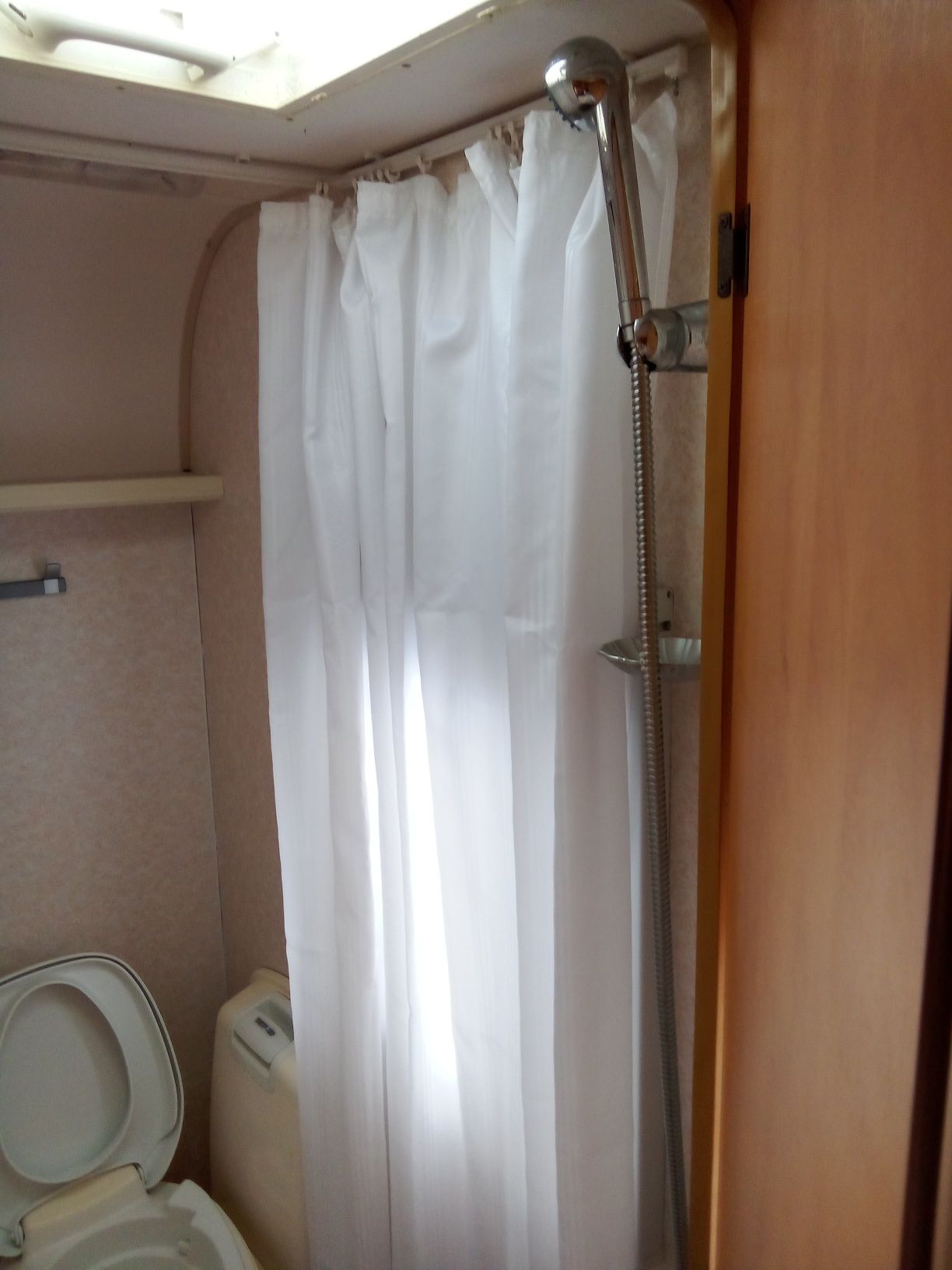 Vende-se caravana