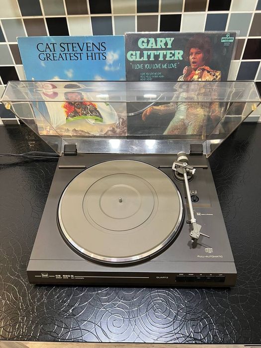 Dual CS 620Q Вініловий програвач