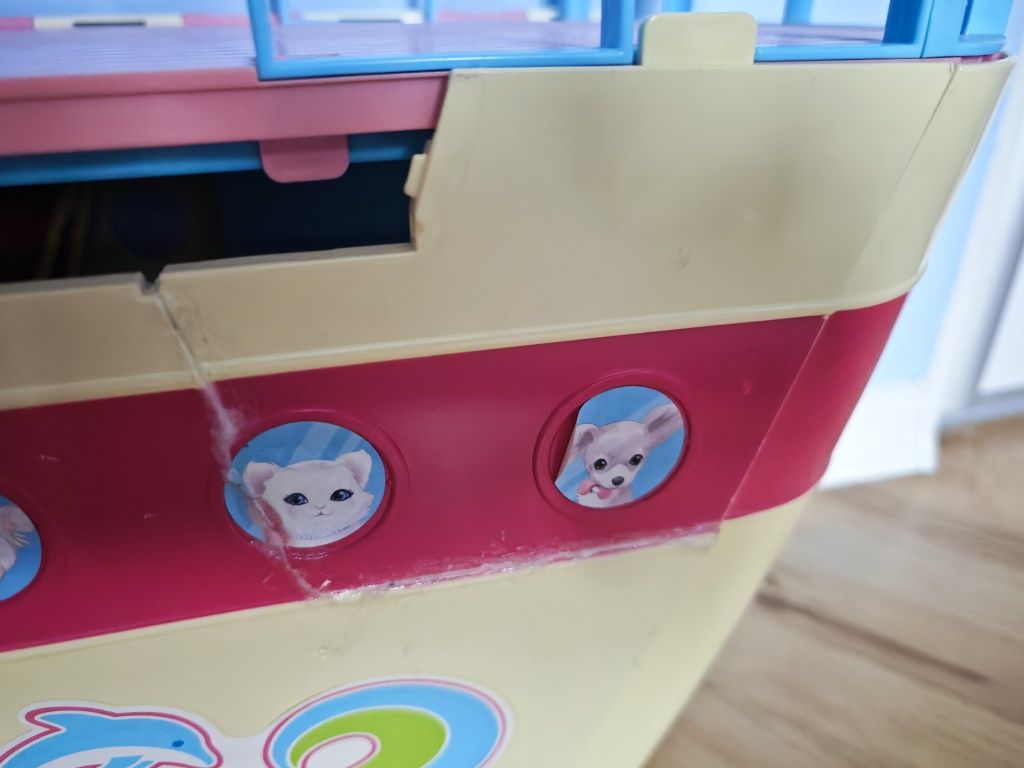 Statek Barbie Mattel zjeżdżalnie basen.