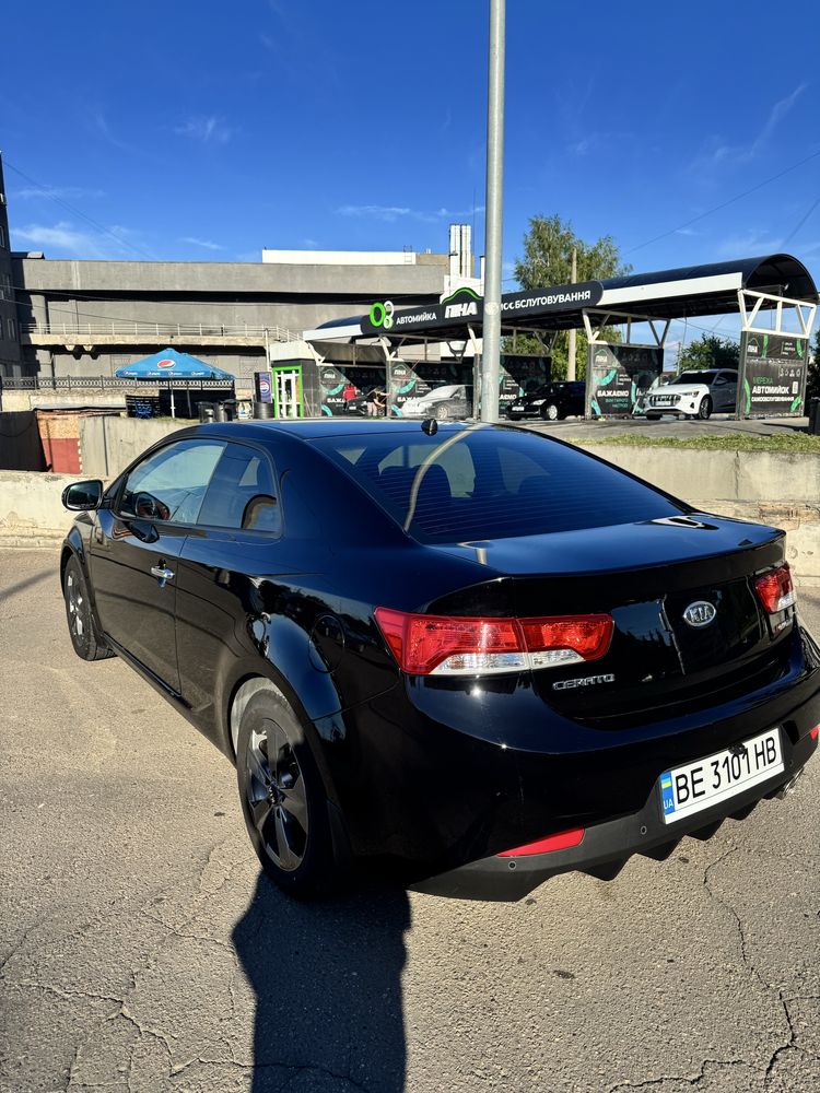 Продаю автомобіль KIA CERATO KOUP