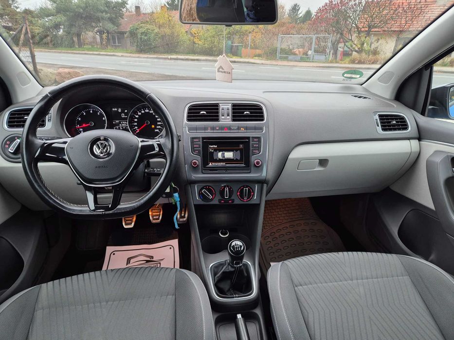 VOLKSWAGEN POLO 2014 1.0 Mpi FRESH Alufelgi nowe opony Serwis 2 klucze