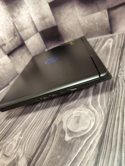 Dell G7 7588 15.6 FHD 1060 6 gb I7 8750H 16 ram 512 nvme EX bat