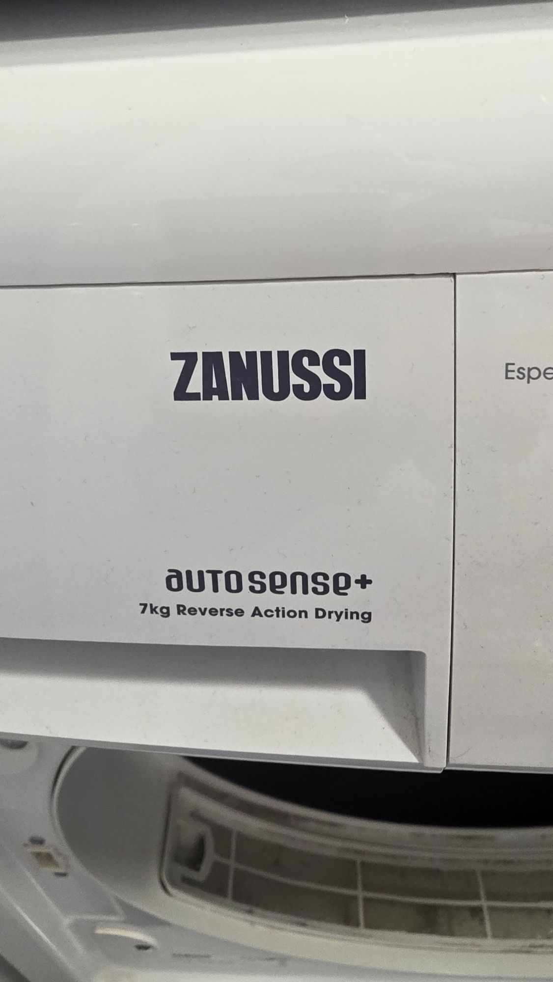 Máquina de secar roupa Zanussi como nova