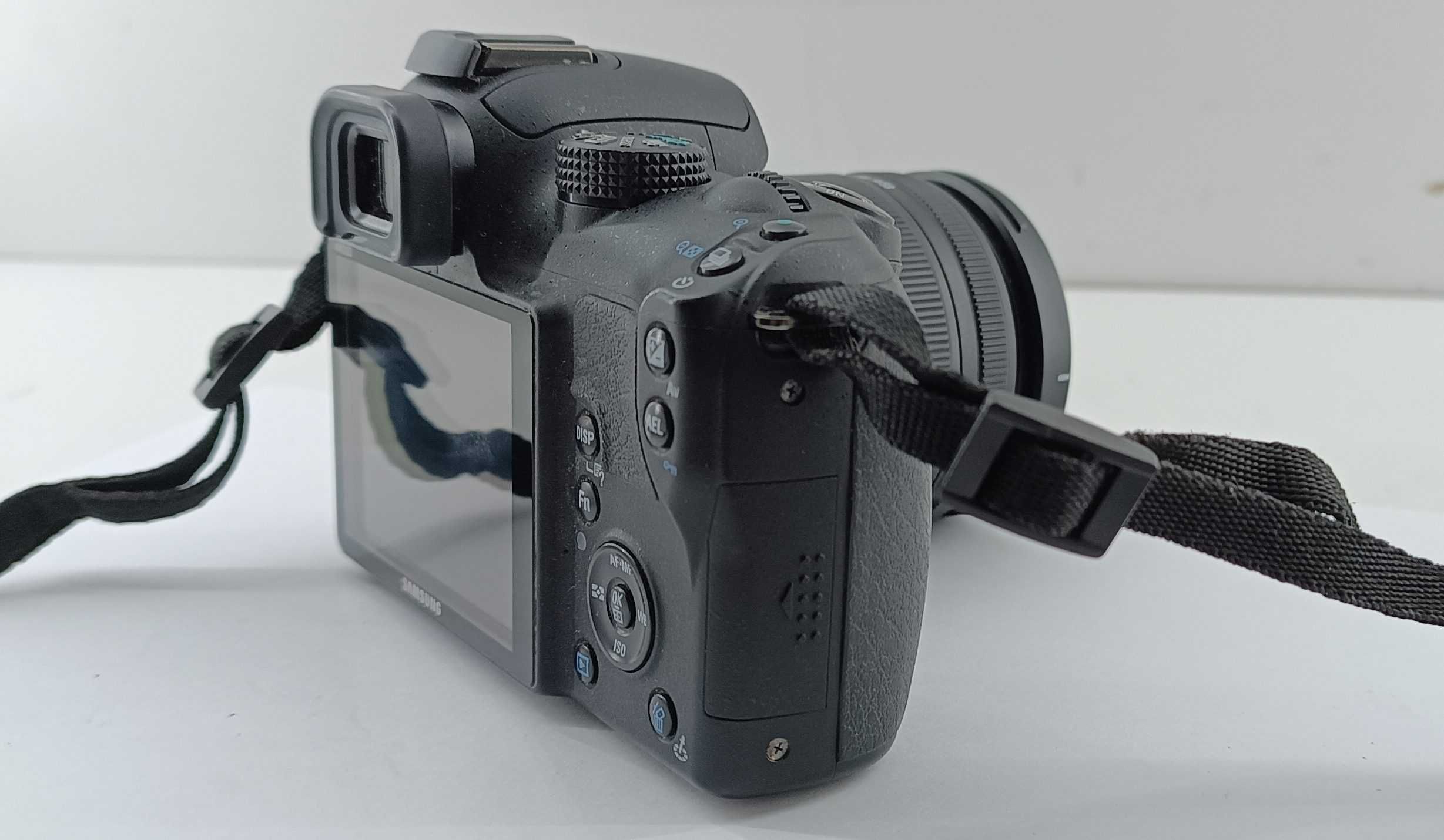 Aparat Samsung NX 11