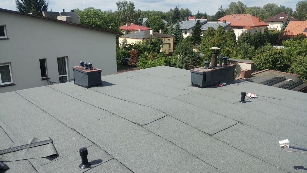 Docieplenie dachów styropapą pianą Pir no też papier termozgrzewalnej