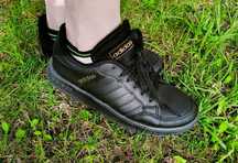 Buty dziecięce w sportowym stylu adidas Originals 35