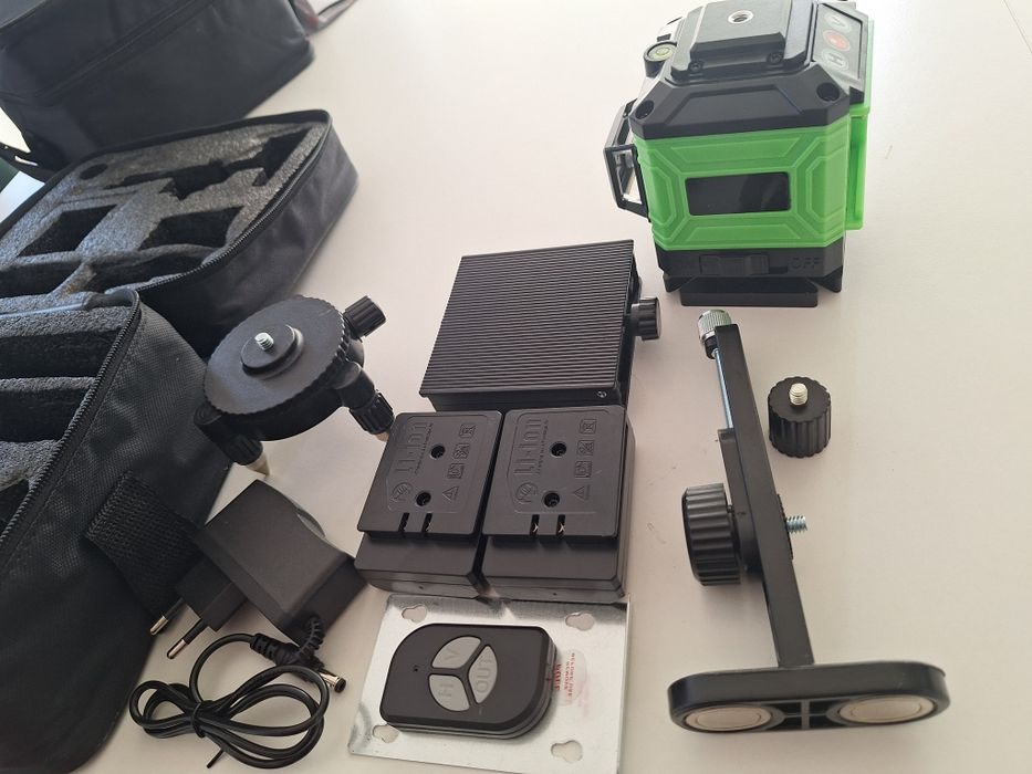 Poziomica laserowa laser zielony poziomujący 2 baterie