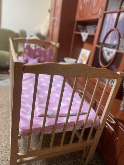 Дитяче ліжко деревяне