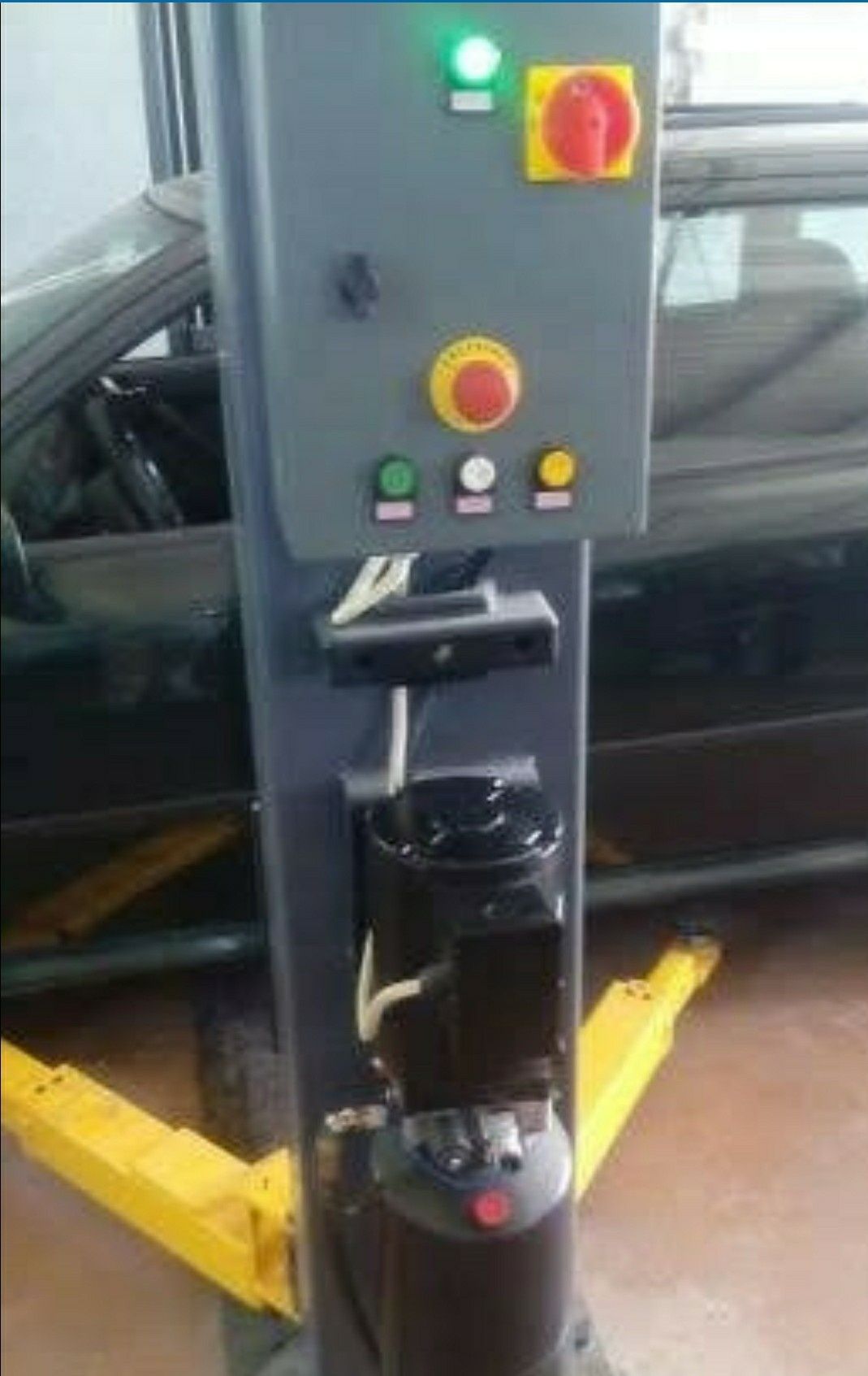 Elevador 4t automático novo