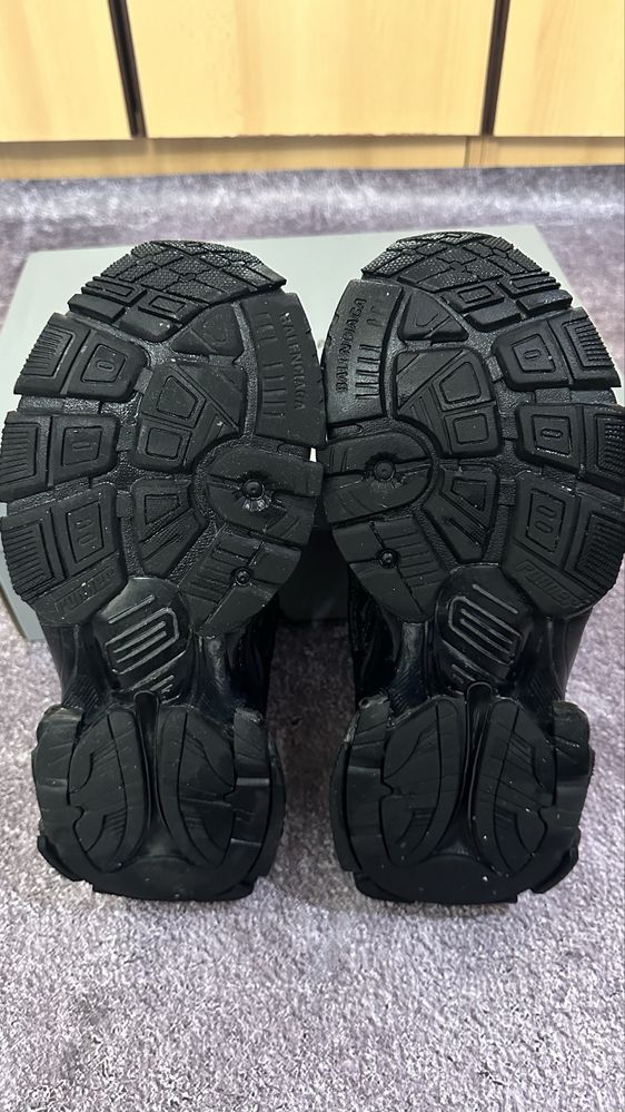 Balenciaga runner оригінал з коробкою drill drip sk8