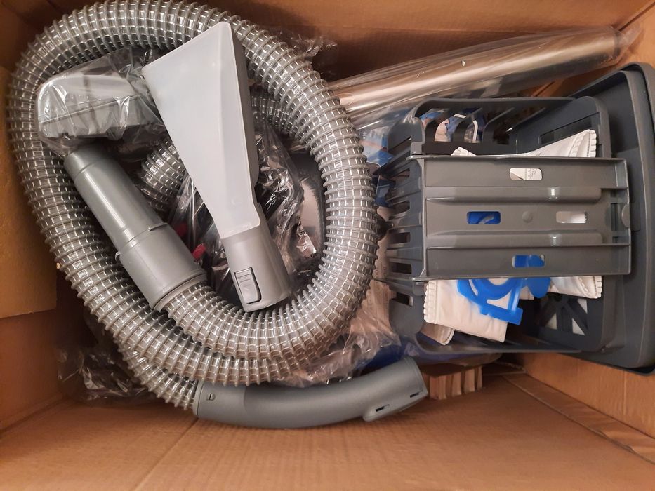 Продам   НОВИЙ миючий  пилосос Zelmer