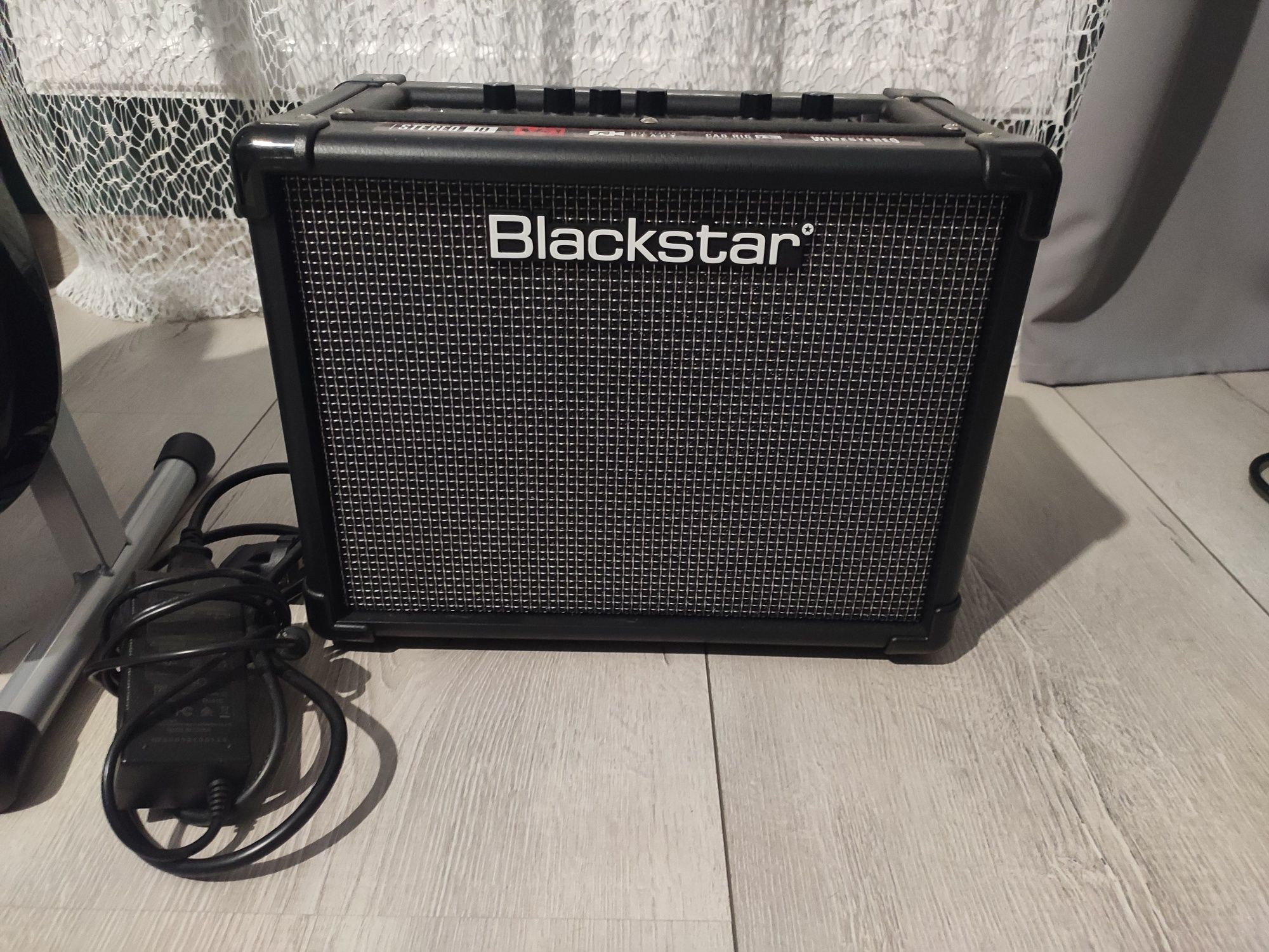 Gitara Aria ProII STG wzmacniacz Blackstar Stereo 10 słuchawki futerał