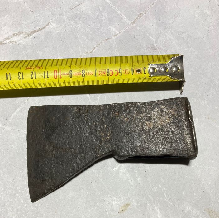 Stara siekiera używana