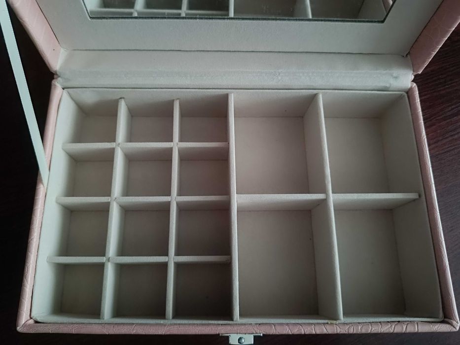 Pudełko na biżuterię