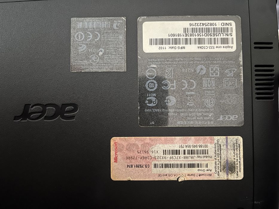 Нетбук Acer Aspire One 522