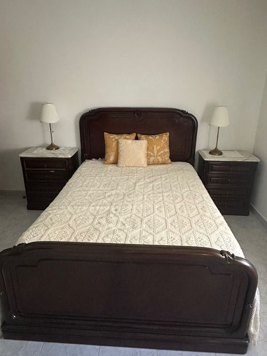 Mobília de quarto - conjunto madeira maciça