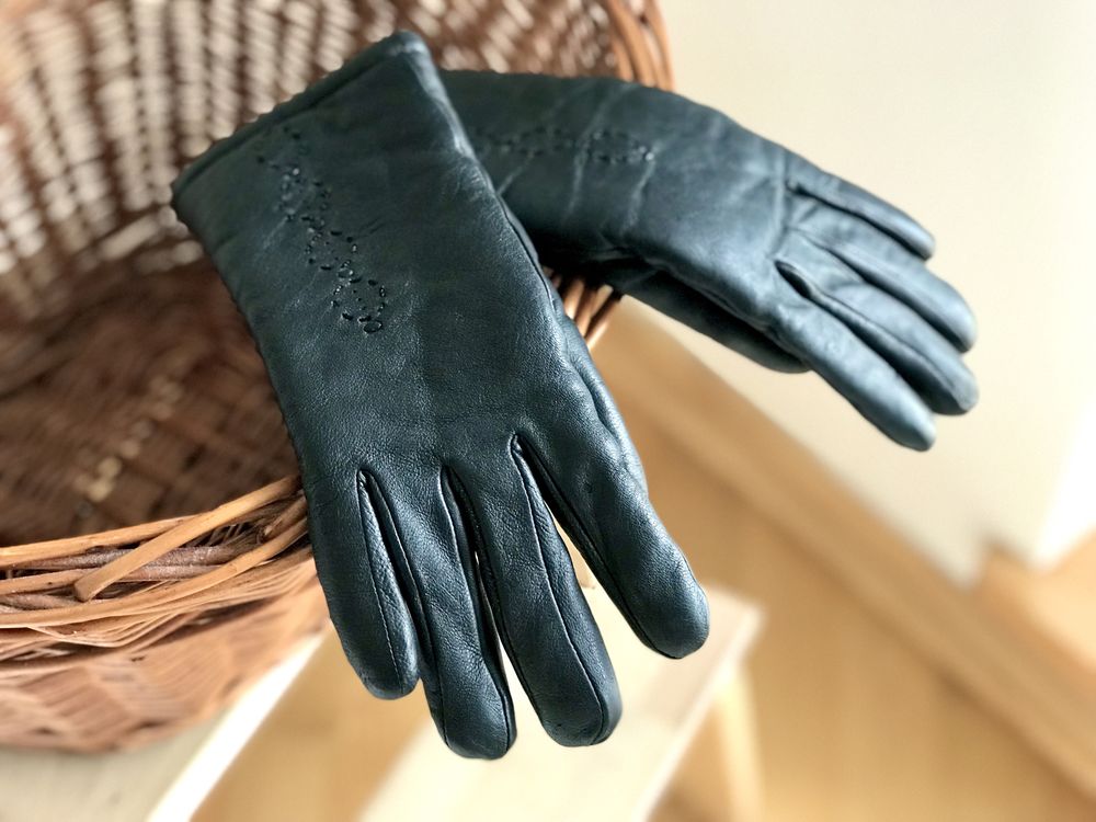 Czarne damskie rękawiczki skórzane ocieplane rozmiar S
