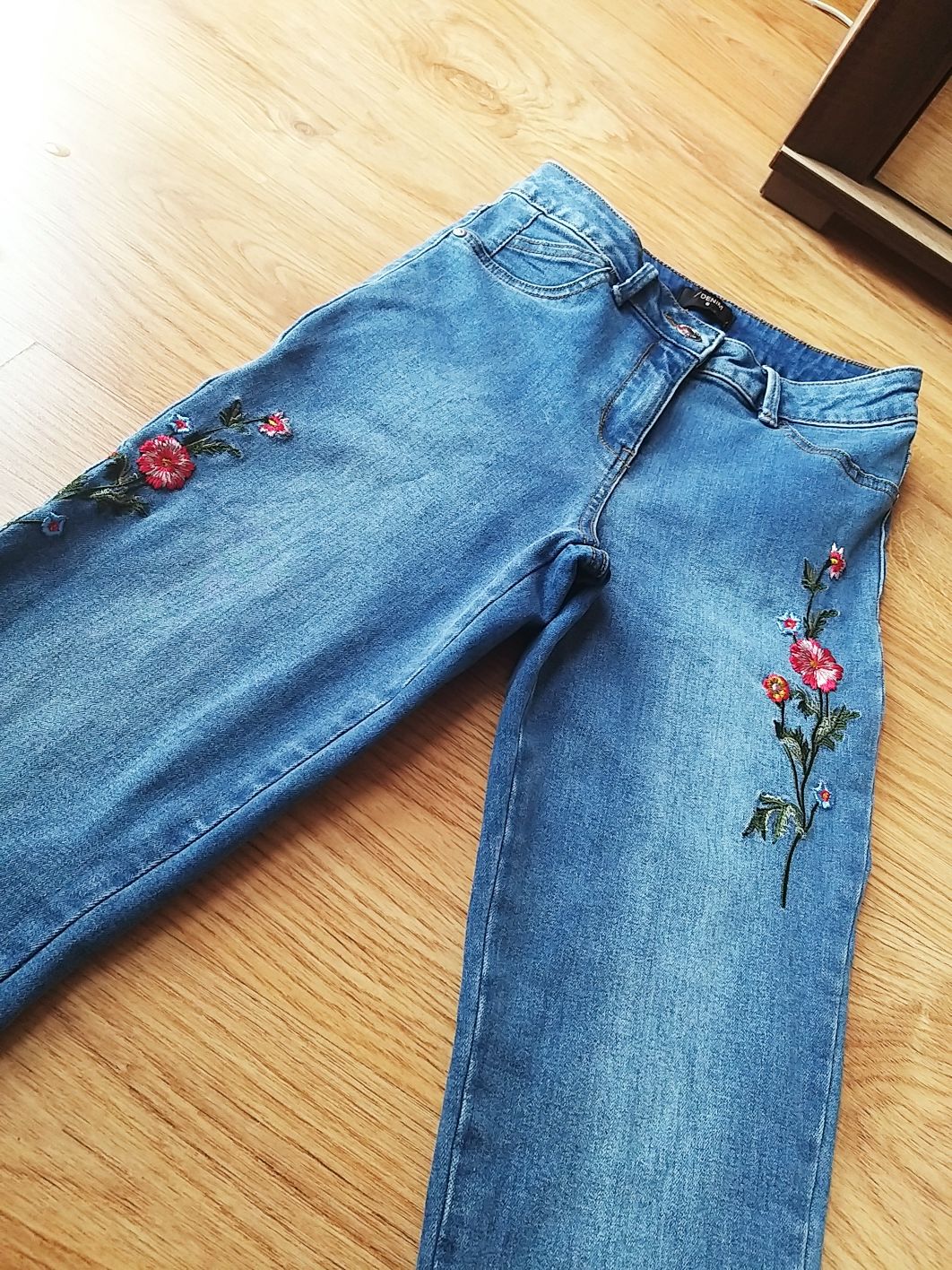 Jeansy spodnie rurki jeansowe denim s 36 xs 34 haft haftem cropped 7/8