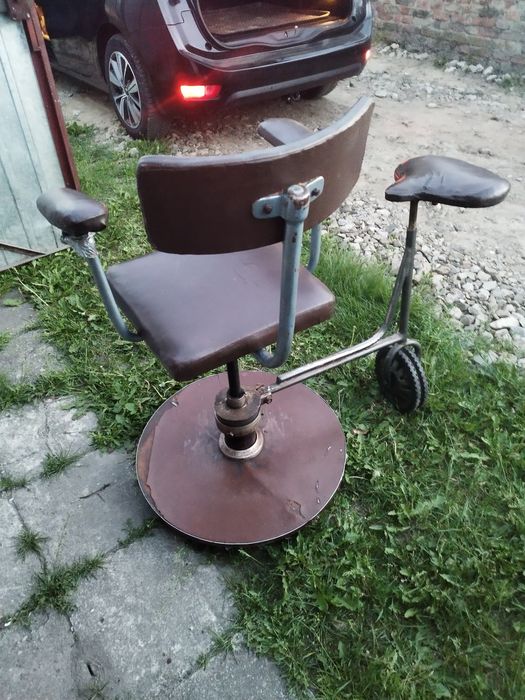 Fotel dla fryzjera lub barbera