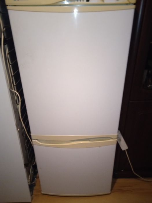 Sprzedam lodówkę