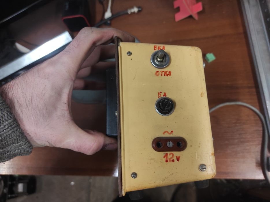 Трансформаторный блок питания