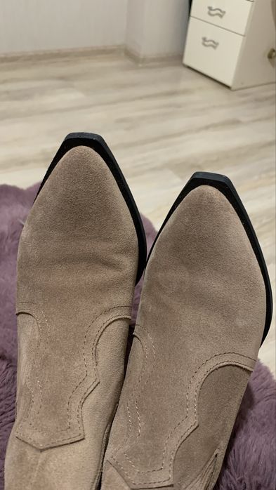 Продам почти новые казаки