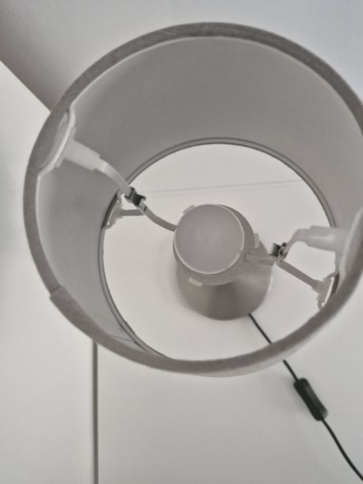 Lampa IKEA srebrna