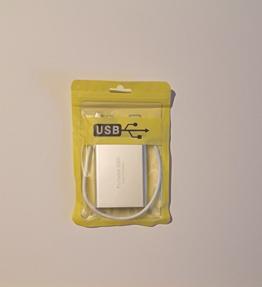 SSD зовнішній диск на 2 ТВ