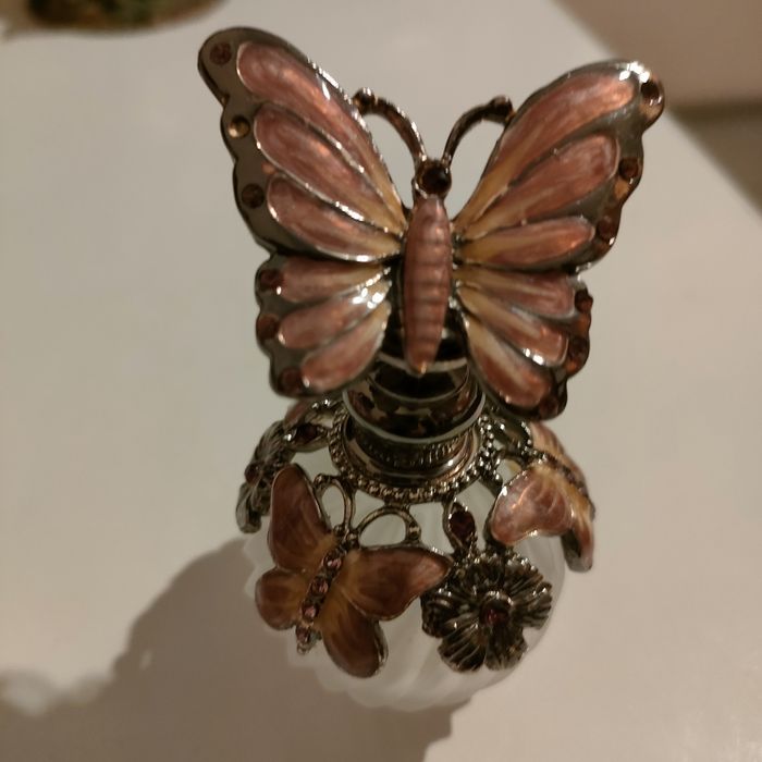 Flakonik, buteleczka na perfumy