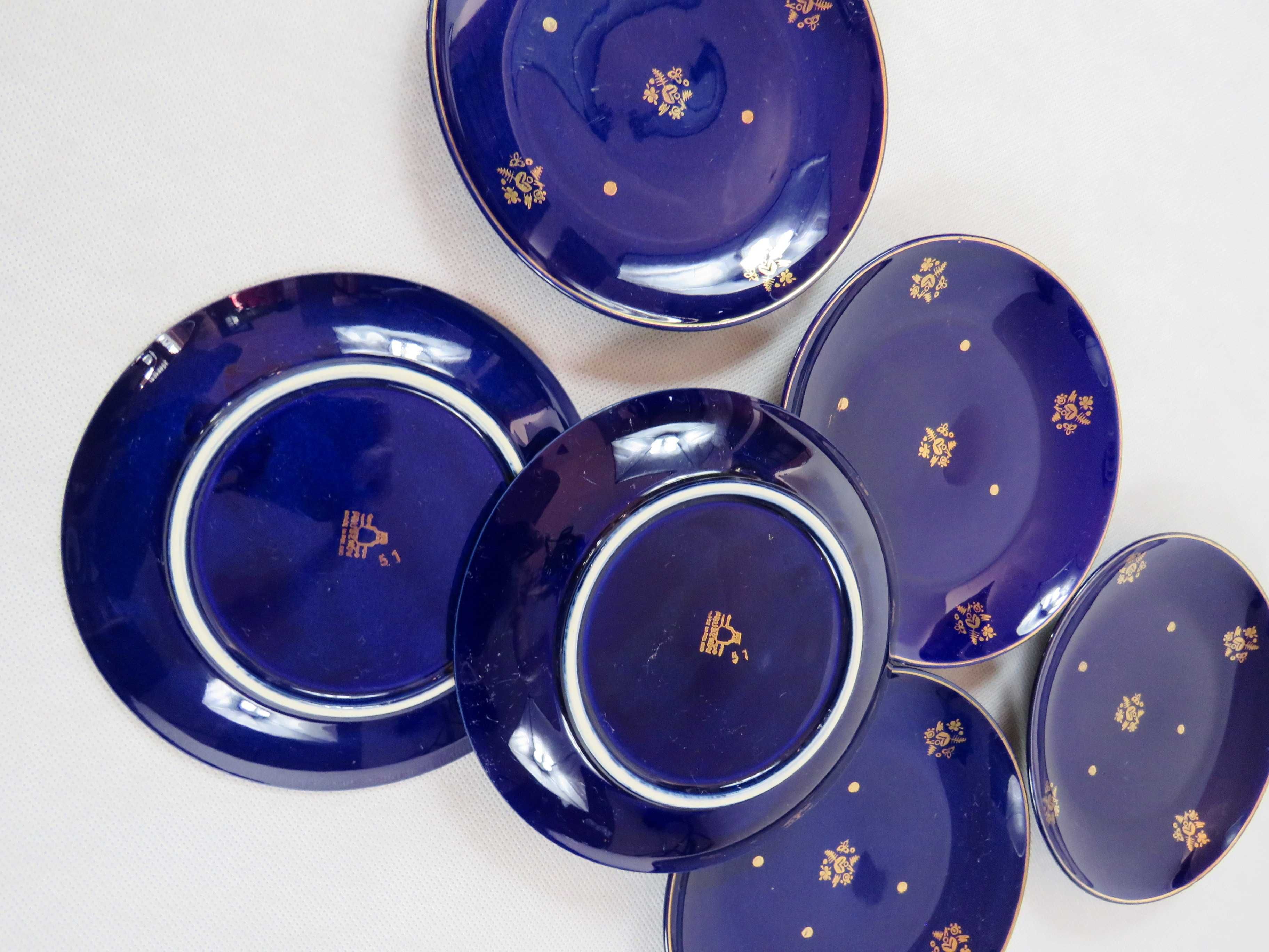 Talerze deserowe Pruszków PRL kobaltowe talerzyki pozłacane Porcelana