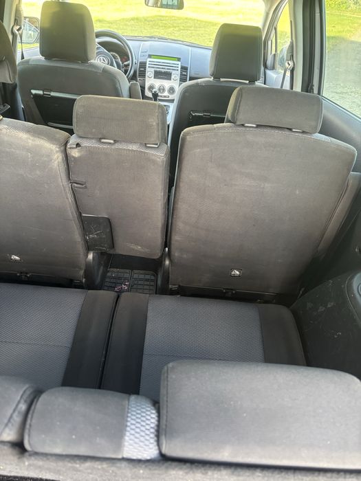Mazda 5/ 7 osobowy/ bardzo dobry stan/bez korozji/klimatyzacja