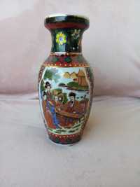 Chiński wazon porcelanowy