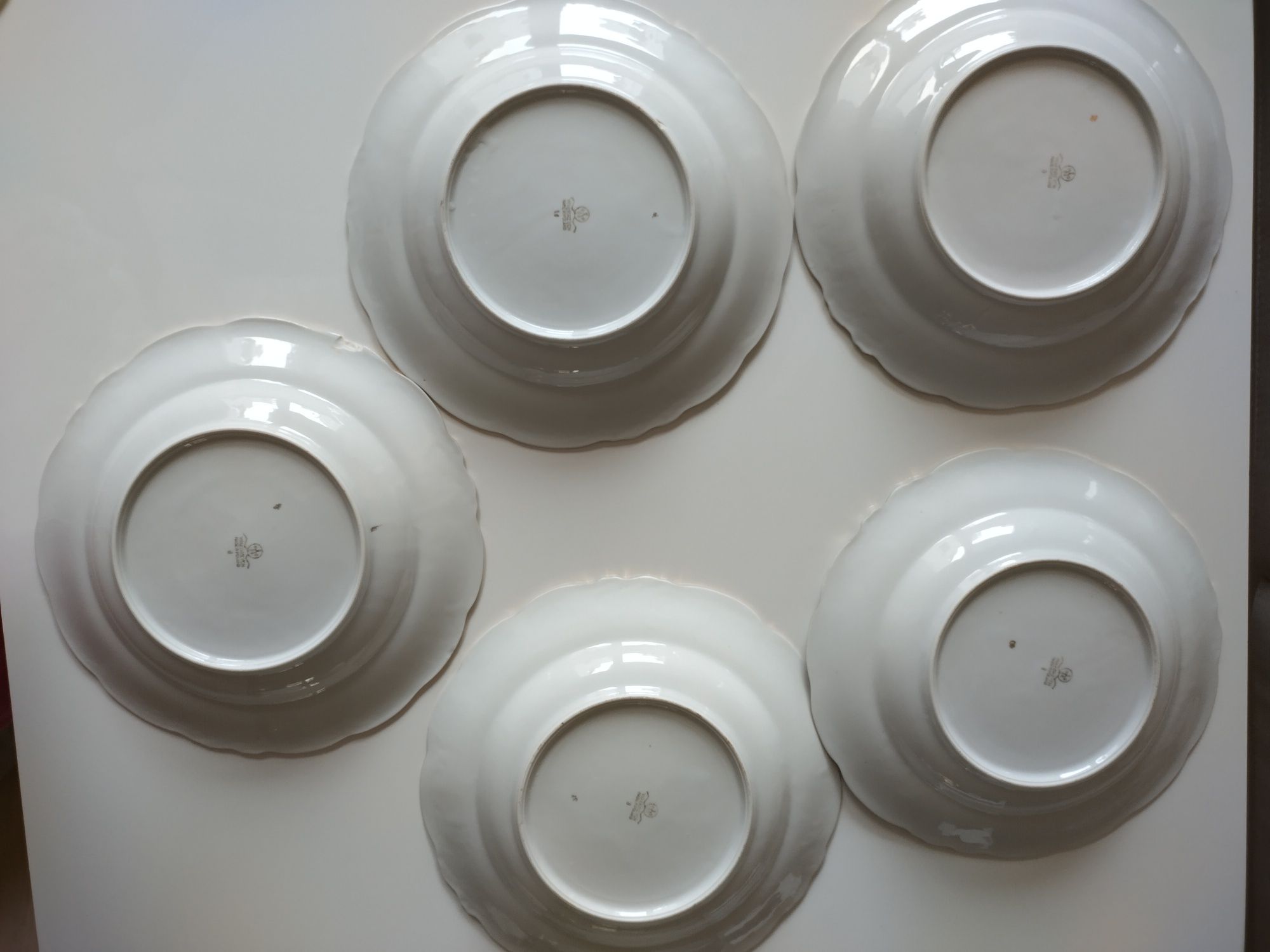 Tłoczona porcelana Wałbrzych głębokie talerze obiadowe 5 sztuk