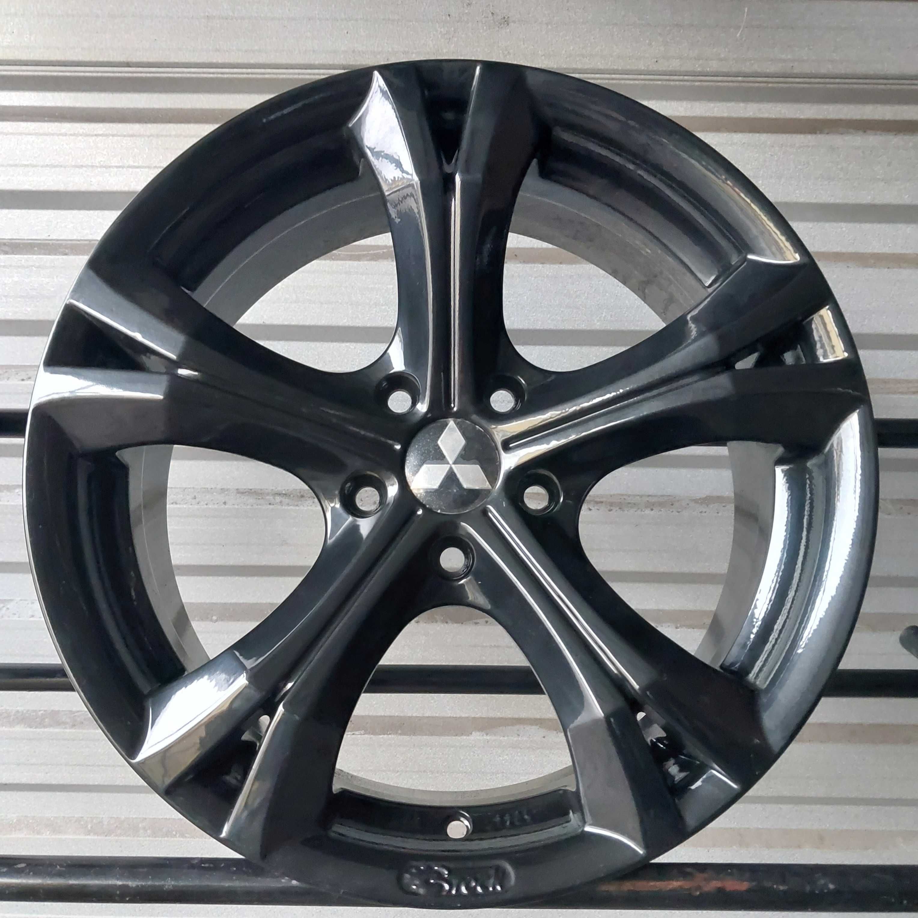 Kia Hyundai Mazda Mitsubishi Nissan Toyota 18" 5x114.3 Et47 8J