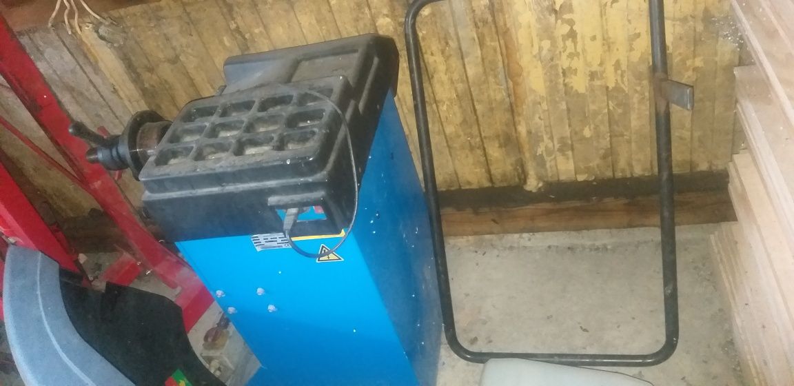 Wywarzarka kół bardzo dobra stoi dużo lat nieużywane 1600 złoty