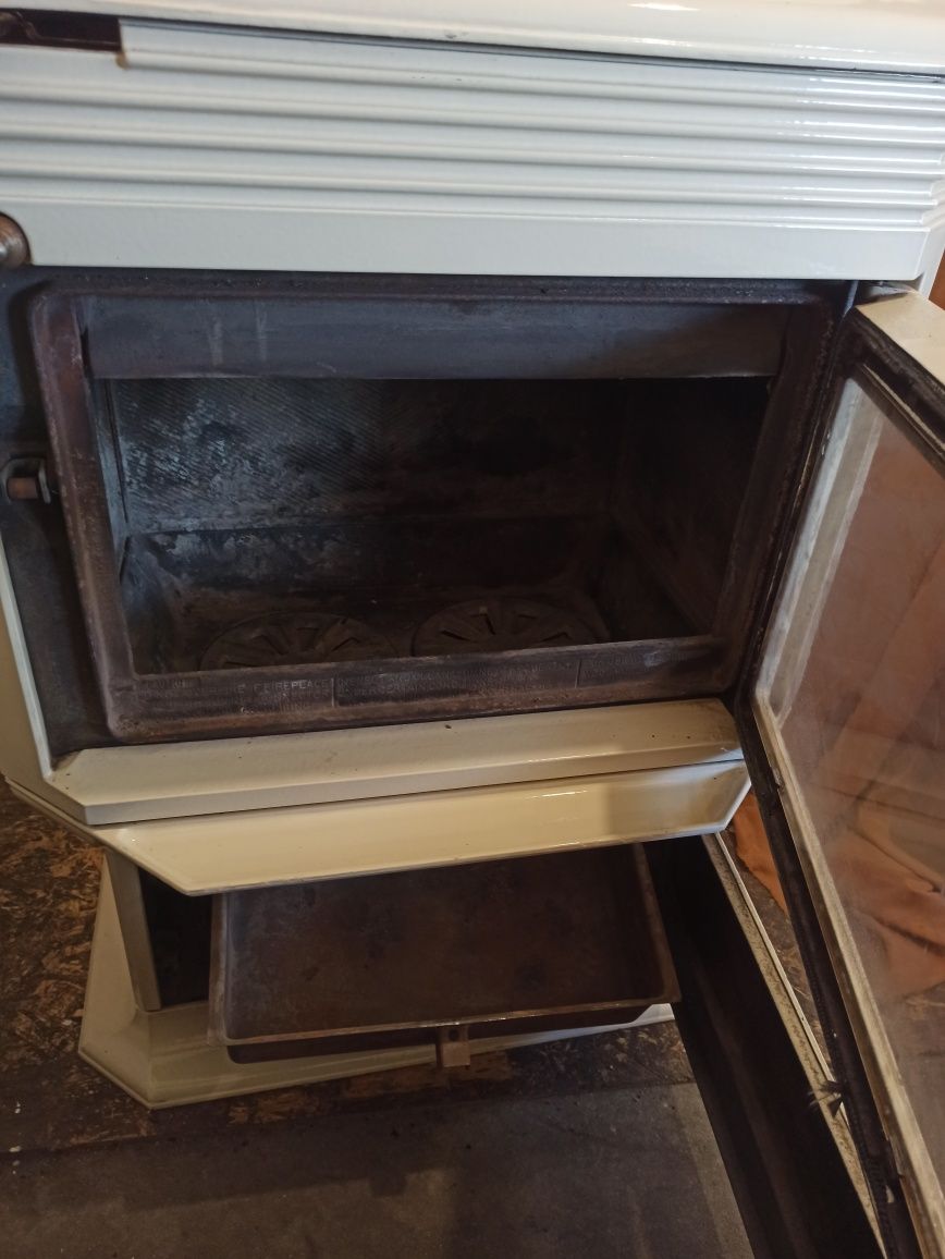 Jotul Alpha piec żeliwny kominek koza