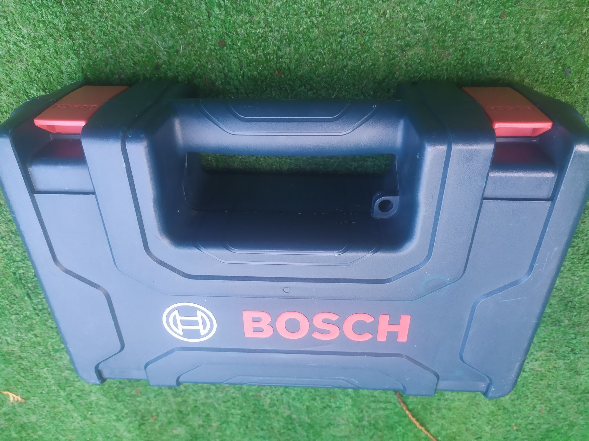 Bosch Walizka, etui do wkrętarki Bosch GSR1000+ Instrukcja obsługi