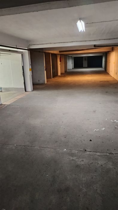 Alugo garagem no Barreiro