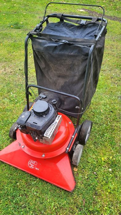 Odkurzacz spalinowy do liści