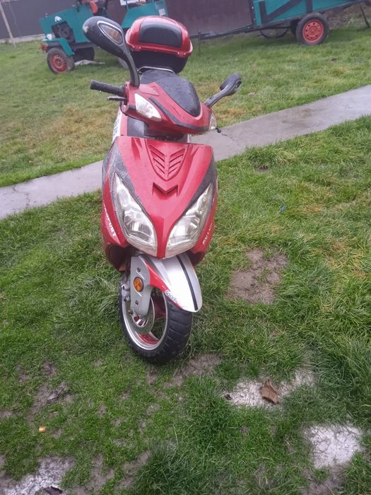 Продам скутер 110кб