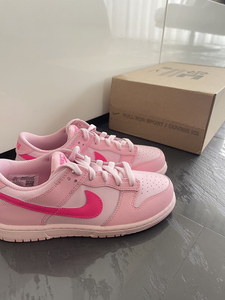 Dunk low triple pink tamanho35