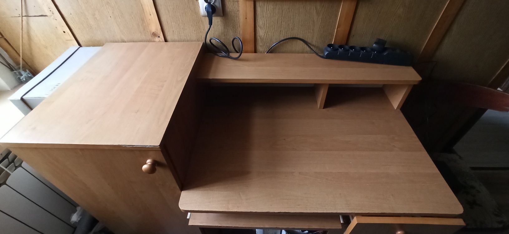 Solidne, duże biurko