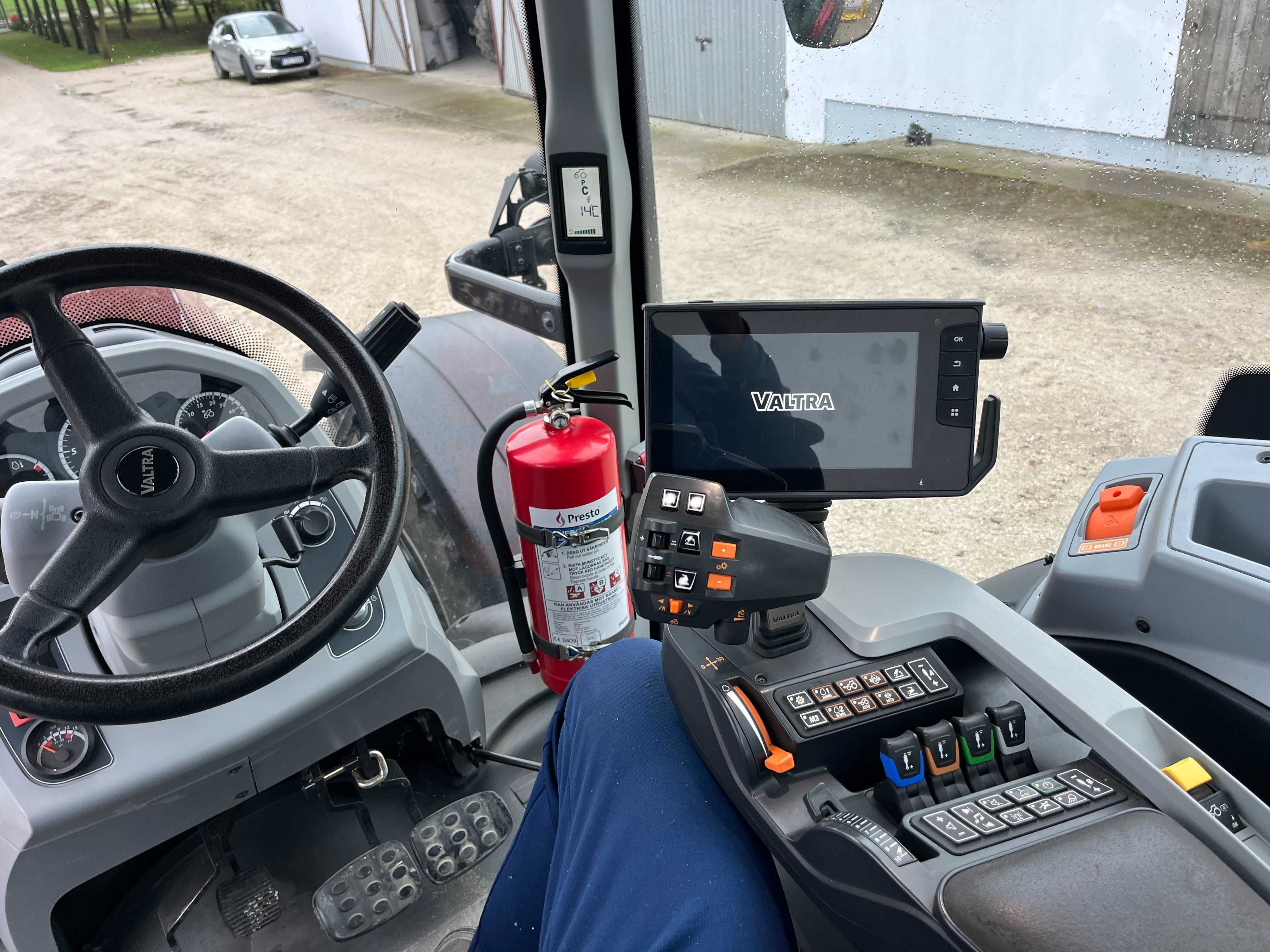 Valtra T174 Versu 3400mth pierwszy właściciel