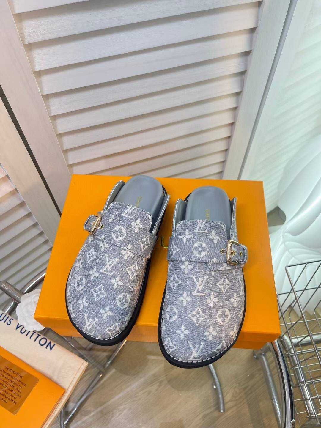 Louis Vuitton Buty, sandaly klapki, skora 180211