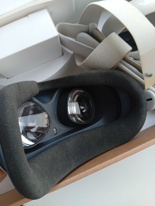 Очки виртуальной реальности Oculus Quest 2 - "плывет" изображение.