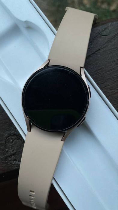 Смарт часы Samsung Galaxy Watch4 мои в отличном