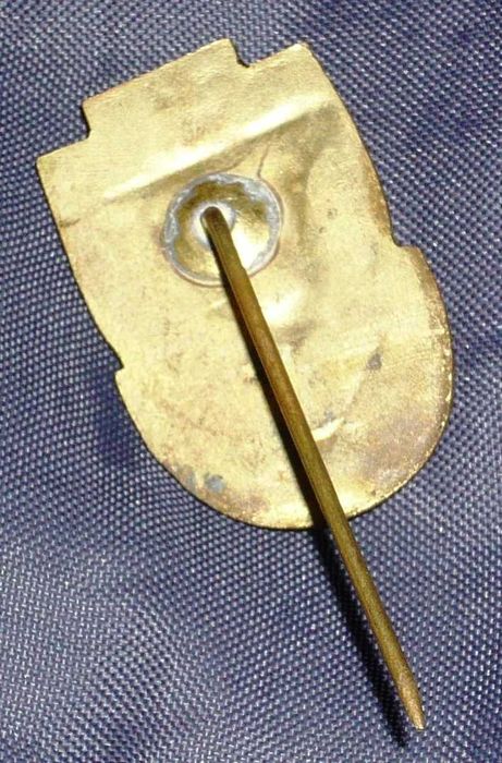 Przypinka 30 lecie klubu Zawisza Bydgoszcz z czasów PRL